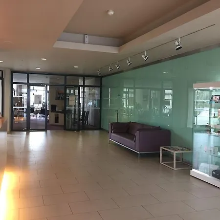 Du Casino Hotel 3*
