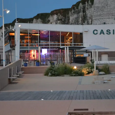 Du Casino 3* סן-ולרי-אן-קו