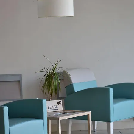 Du Casino Hotel 3*