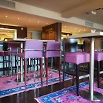 Du Casino 3*
